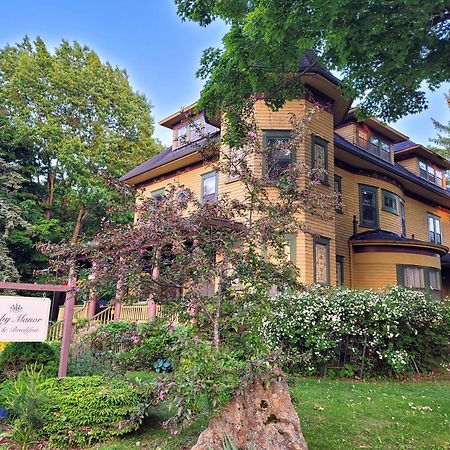 Ruby Manor Bed & Breakfast Gananoque Exterior foto