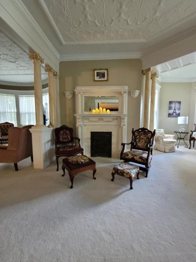 Ruby Manor Bed & Breakfast Gananoque Exterior foto